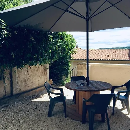 Appartement cour ancienne abbaye Saint-Astier  Extérieur photo